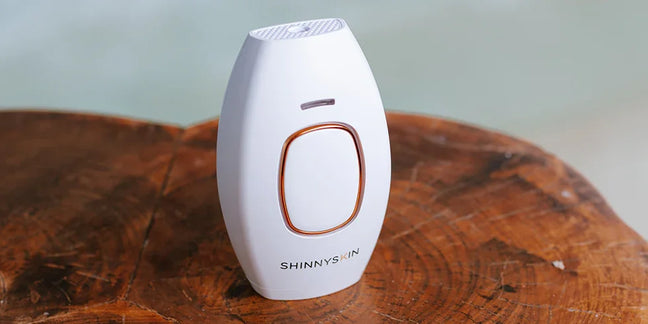 Descubre cómo realizar una depilación íntima masculina de manera segura y efectiva en este artículo de ShinySkin