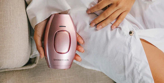 Logra una depilación de pelvis sin dolor con la depiladora permanente IPL de ShinnySkin